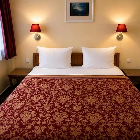 Cloister Inn Hotel-2